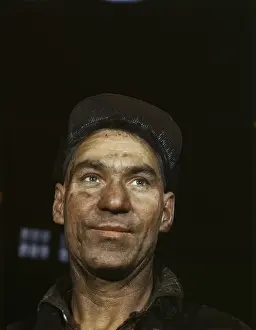Packer: Man - Worker - Occupations - WWII