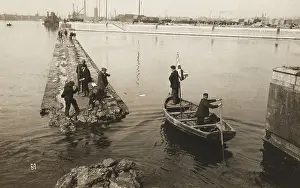 Levee: Manchester Ship Canal - The dramatic opening of a new dock
