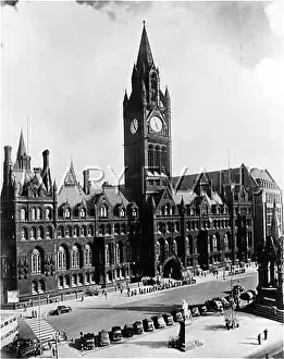 Madox: MANCHESTER TOWN HALL