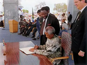Sebokeng: Mandela signs the constitution