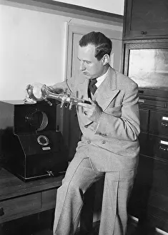 Improved: Manfred von Ardenne, 1933