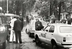 Fugitives: Manhunt for gunman Ernst Dostal 1973