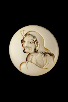 Netsuke: Manju netsuke - Daruma playing the kamifuki game