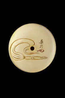 Netsuke: Manju netsuke - Daruma playing the kamifuki game
