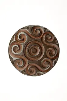 Netsuke: Manju netsuke with geometric guri patterning - Reverse