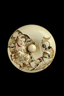 Malachite: Manju netsuke - a Sanbaso dancer and mask box bearer