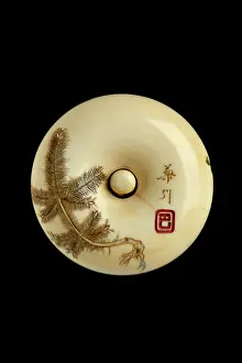 Manju netsuke - a Sanbaso dancer and mask box bearer