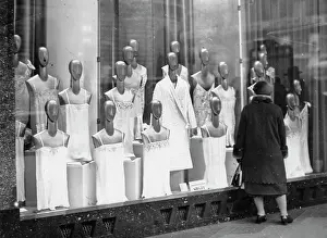 Nightgowns: Mannequin in their nightgowns