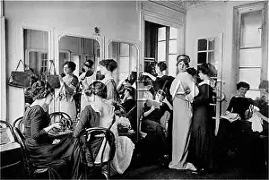 Cabine: MANNEQUINS BEHIND SCENES