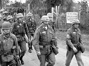 Zehlendorf: Manoeuvre of the US army in Berlin Grunewald