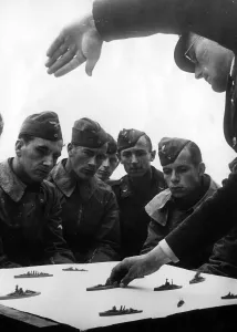 Comrades: Manoeuvre criticism by pilots of the German Luftwaffe, 1940