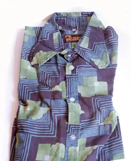 Mixture: A man's shirt with a jazzy design