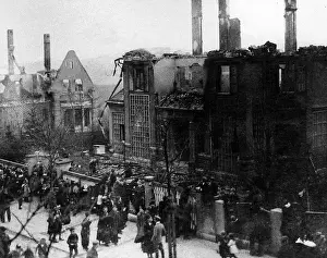 Impoverished: Mansions destroyed by Communists, 1920
