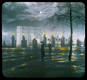 Slid: MARBLE ARCH/LANTERN SLID