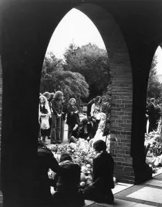 Glam: MARC BOLAN'S FUNERAL