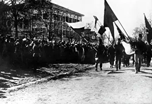 Shkoder: March of Albanian youths in Shkoder, 1916