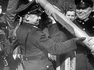Annexation: March-in of German troops in Austria, 1938