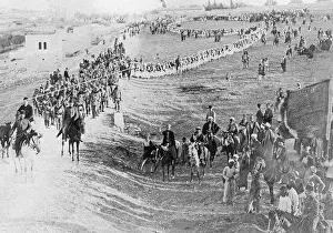 Efforts: March of Muslim groups out of Jerusalem, 1915
