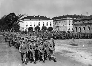 Battalions: March of troops of the Wehrmacht before a parade in Berlin