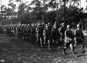 Shouldered: Marching soldiers