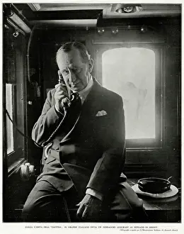 Establishing: MARCONI ON PHONE