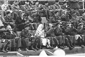 Thatcher: Margaret Thatcher with soldiers