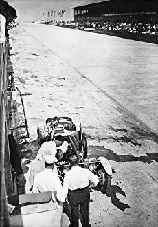 Margot: Margot countess von Einsiedel at the Box, 1928