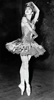 Fonteyn: Margot Fonteyn dancing in The Firebird ballet