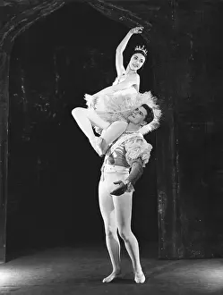 Margot: Margot Fonteyn dancing with Michael Somes
