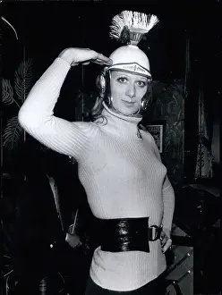 Sang: Margot Werner, ballet dancer and singer, Dusseldorf