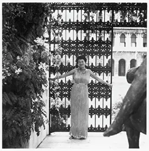 Ida Kar: MARGUERITE GUGGENHEIM