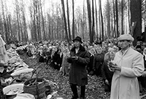 Mari: Mari prayerful meeting, 1991