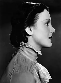 Walewska: Maria Andergast