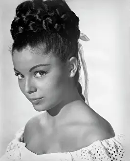 Gunfighters: Maria Granada - actress