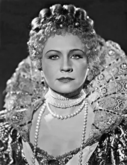 Froelich: Maria Koppenhoefer in The Heart of a Queen, 1940