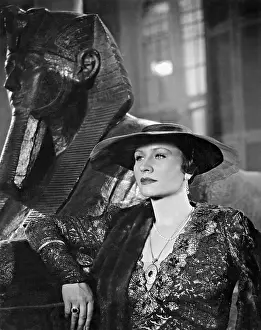 Veit: Maria Koppenhoefer in The Ruler, 1937