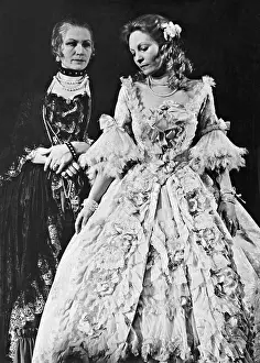 Staging: Maria Koppenhoefer and Sonik Rainer in Struensee, 1934
