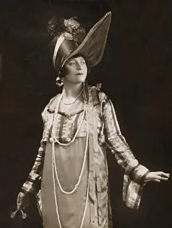 Pianists: Maria Levinskaya