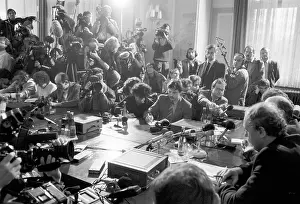 Briefs: Marian Calfa - press conference - journalists