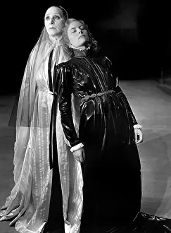 Marianne: Marianne Hoppe