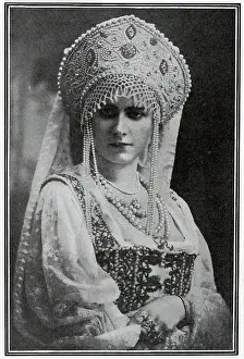 Derval: Marie -Louise Derval, actress
