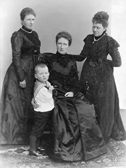 Ducal: Marie, Nikolaus, Elisabeth and Mathilde von Oldenburg, circa