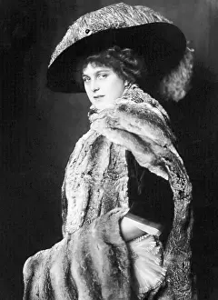 Freiin: Marie von Reitzes