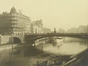 Marienbrucke: Marienbrucke in Vienna