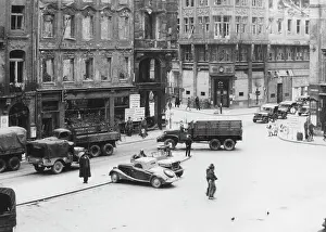 Mayer: The Marienplatz in Munich after the war, 1945