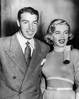 Dimaggio: Marilyn Monroe and Joe DiMaggio