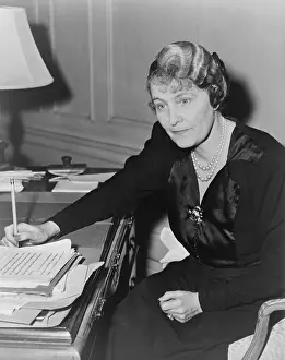 Businesswomen: Marjorie Merriweather Post Hutton Davies ?