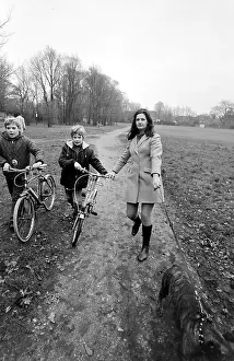 Wheeling: Mark Lester, child star