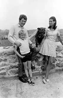 Teeshirt: Mark Lester, child star