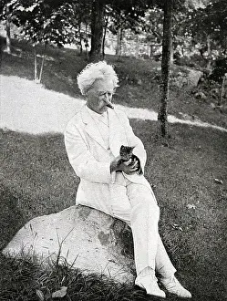 Humorist: Mark Twain and Cat